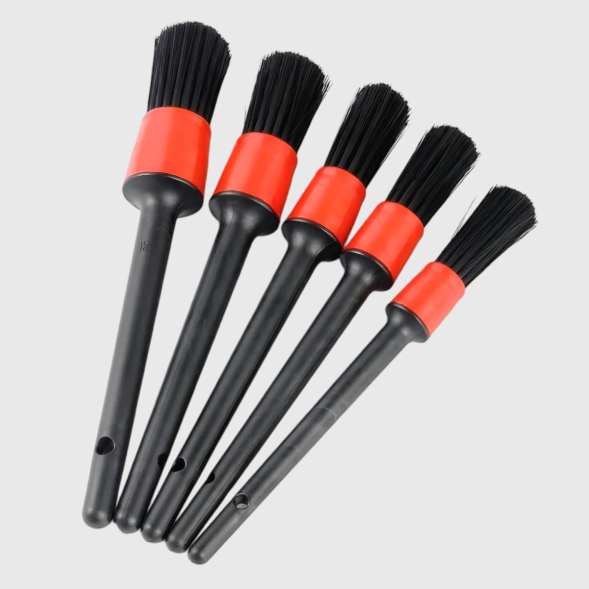 17-ДЕЛНИ СЕТ ЗА ЧИШЋЕЊЕ АУТОМОБИЛА